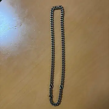 골드 체인 목걸이