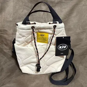 KIU K384 숄더백 화이트