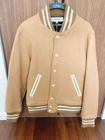 [ 미사용 새상품 ] VANQUISH 브라운 바시티 자켓 S 사이즈