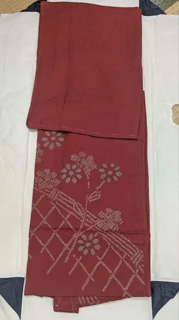 빨간색 꽃무늬 격자무늬 겉옷