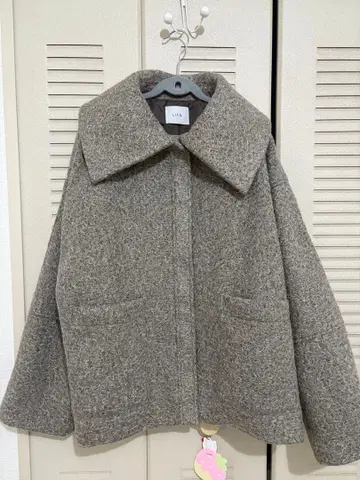 컬 샤기 빅 칼라 코트 브라운 LIAN