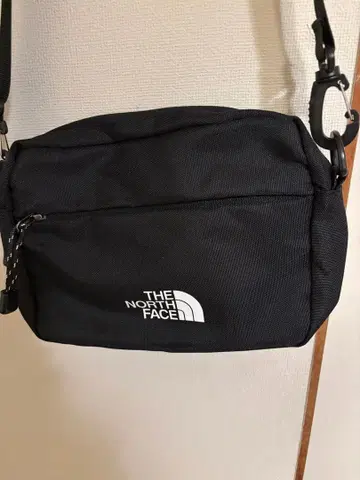 THE NORTH FACE 블랙 숄더백