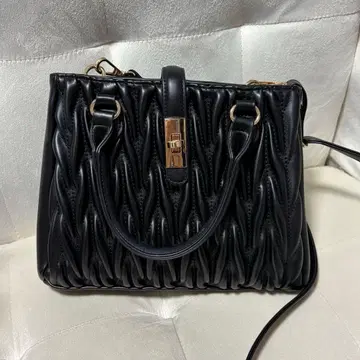 마제스틱 레곤 클래시컬 스퀘어 퀼팅 백