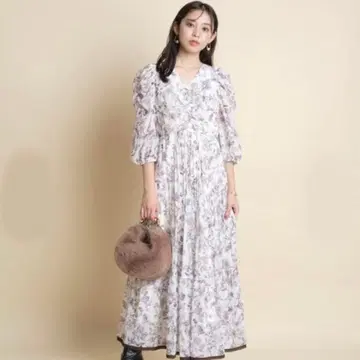 JUSGLITTY NEW 라인 터치 프린트 원피스