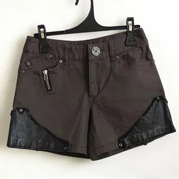 LUXXM 러그엠 이소재 믹스 숏팬츠 가을 겨울 코디 부츠 코디