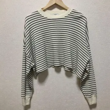 CLANE THERMAL CROPPED TOPS 보더 블랙