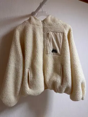 퍼스트다운 보아 플리스 블루종 후드 부착 화이트 크림색