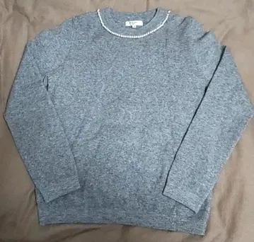 NATURAL BEAUTY BASIC 그레이 M 펄 장식 긴팔 니트