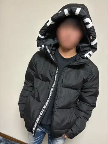 새상품급 CavariA 캬바쿠라 후드 프린트 입고 다운 블랙 L 아우터