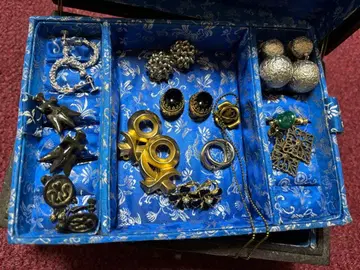 다양한 디자인의 액세서리 세트