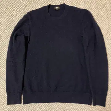 UNIQLO 네이비 캐시미어 스웨터 S