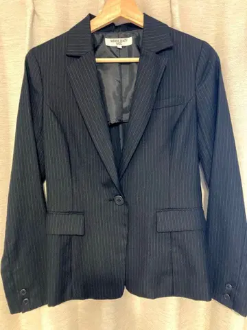 내추럴 뷰티 베이직 블랙 스트라이프 테일러드 자켓 L