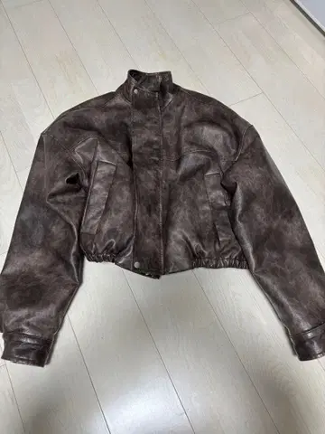 브라운 크롭 가죽 자켓