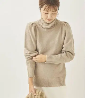 Plage JANE SMITH SP 베이지 하이넥 퍼프 슬리브 니트