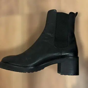 새상품급 마가렛호웰 사이드 고어 부츠