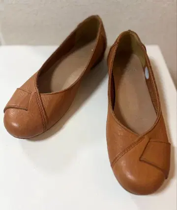 SAYA 사야 여성용 천연 가죽 플랫 펌프스 24.5cm 브라운