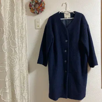 네이비 울 혼방 롱 코트, 루샹테