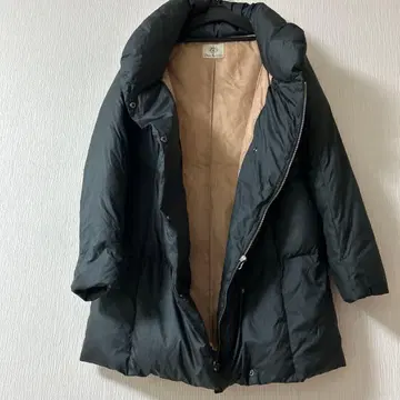 플랑드르 clear의 가볍고 따뜻한 다운 코트 블랙