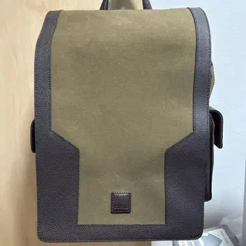 dunhill 카키 백팩