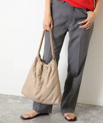 SLOBE IENA 퀼팅 백 베이지