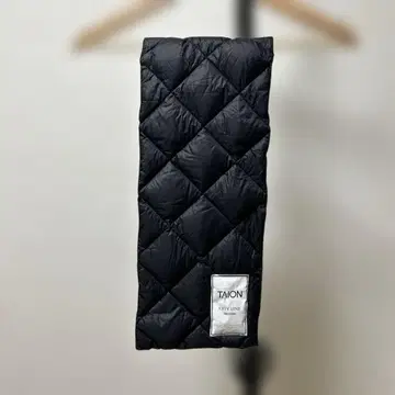 TAION CITY LINE 블랙 타이온 다운 머플러 퀼팅