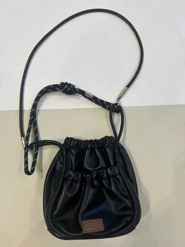 CPCM PU 파라코드 개더 미니 숄더백