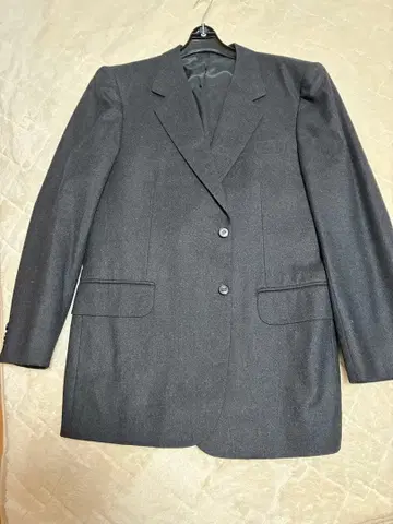 L'HOMME 다크 그레이 비즈니스 정장