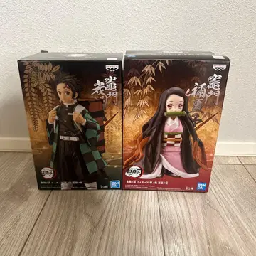귀멸의 칼날 카마도 탄지로 네즈코 피규어 세트