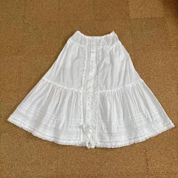 핑크하우스 캉캉 스커트 화이트 허리밴딩으로 수선 완료