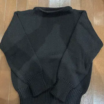 텐더로인 블랙 니트 스웨터