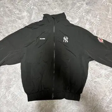 Perushu 뉴욕 양키스 나일론 자켓 블랙