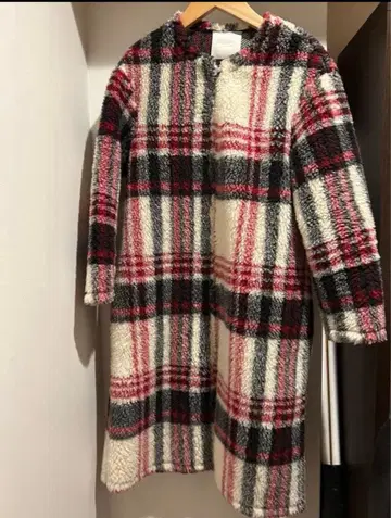 체크 무늬 보아 롱 코트 별도 페이지 확인 부탁드립니다