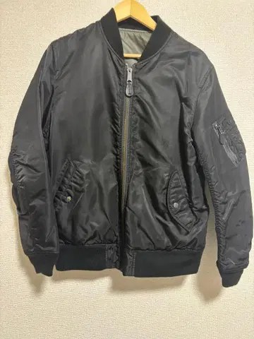 AVIREX MA-1 플라이트 자켓 블랙 그레이