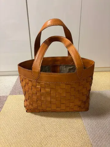 새상품급 쥬케로 필라토 천연 가죽 토트