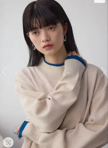 AZUL BY MOUSSY 격상 더블 넥 디자인 니트탑