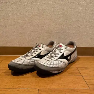 모렐리아 sala japan TF 화이트 27.5cm 사라 재팬