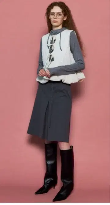 이번 시즌 신상 MAISON SPECIAL 무릎 기장 스커트