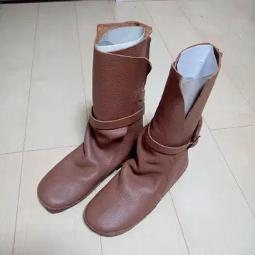 kOOS 천연 가죽 부츠 브라운