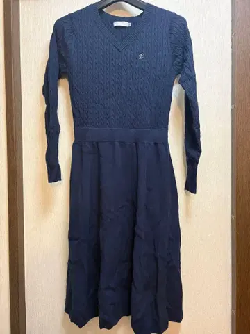 over E 새상품 네이비 케이블 니트 원피스 사이즈 90