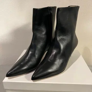 NEBULONI E 블랙 스틸레토 부츠