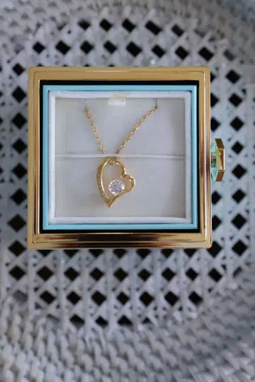 Genosos 이터널 로즈 박스 하트 목걸이 목걸이