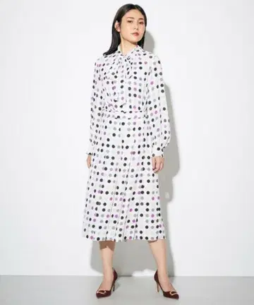 그레이스 클래스 멀티 도트 보타이 블라우스 36