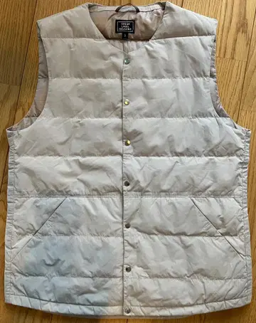 그린 레이블 릴랙싱 베이지 다운 베스트 S