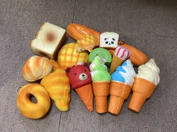 스퀴즈 빵 소프트 아이스크림 스펀지