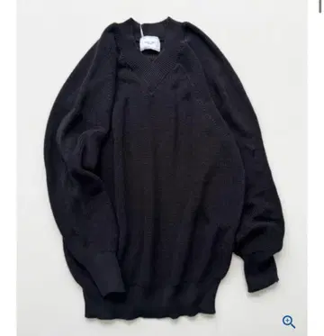 마렛 메트 V넥 립 니트