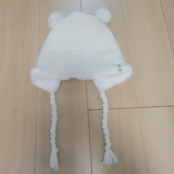 귀 달린 니트 모자