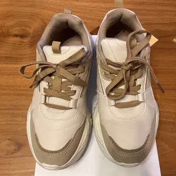 [ 새상품급 ] 사만사 모스모스 SM2 / 베이지 통굽 스니커즈