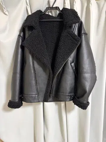 moussy 무스탕 자켓 블랙