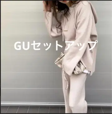 미사용 GU 셋업 베이지 XXL