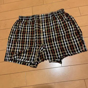 체크 무늬 숏팬츠 ( 브라운 블랙 )